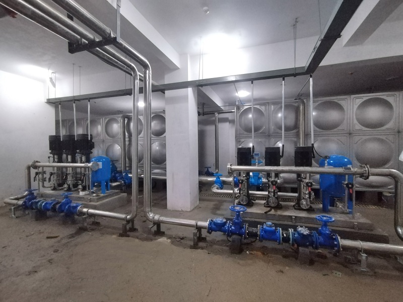 磐龍生態社區依蘭邸二次加壓供水設備